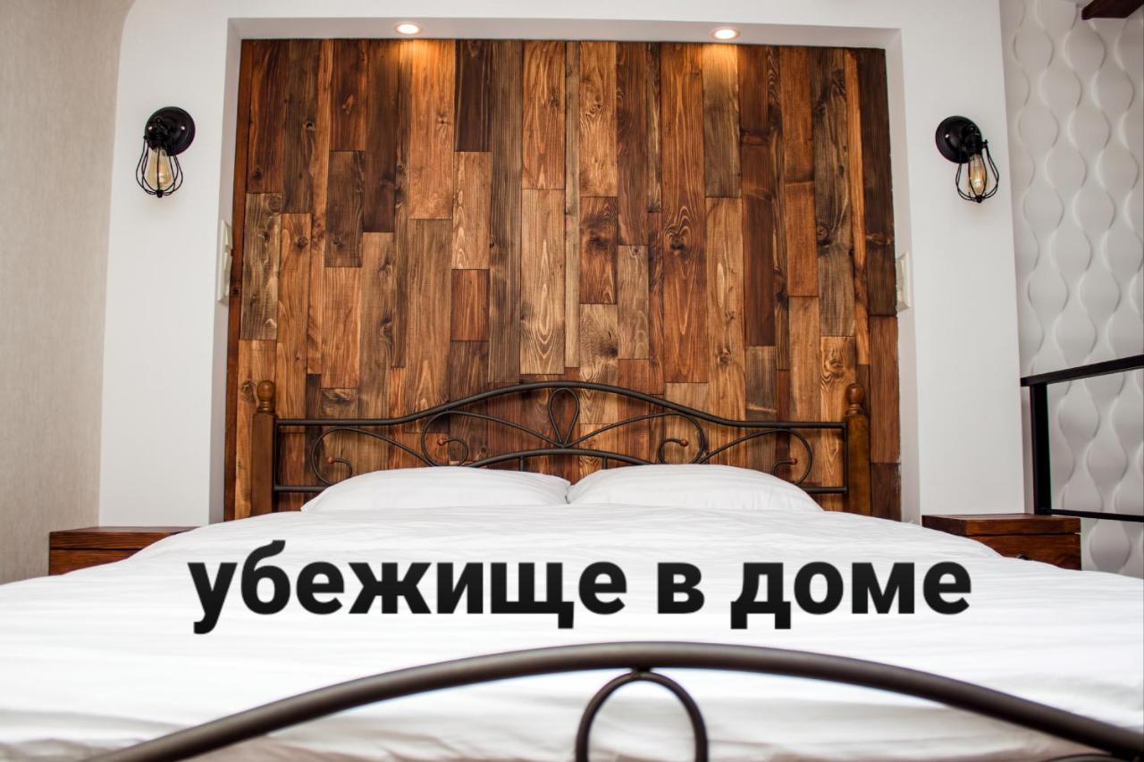 Apartment In The City Center In The House With Atlantes Oldenburg Bagian luar foto
